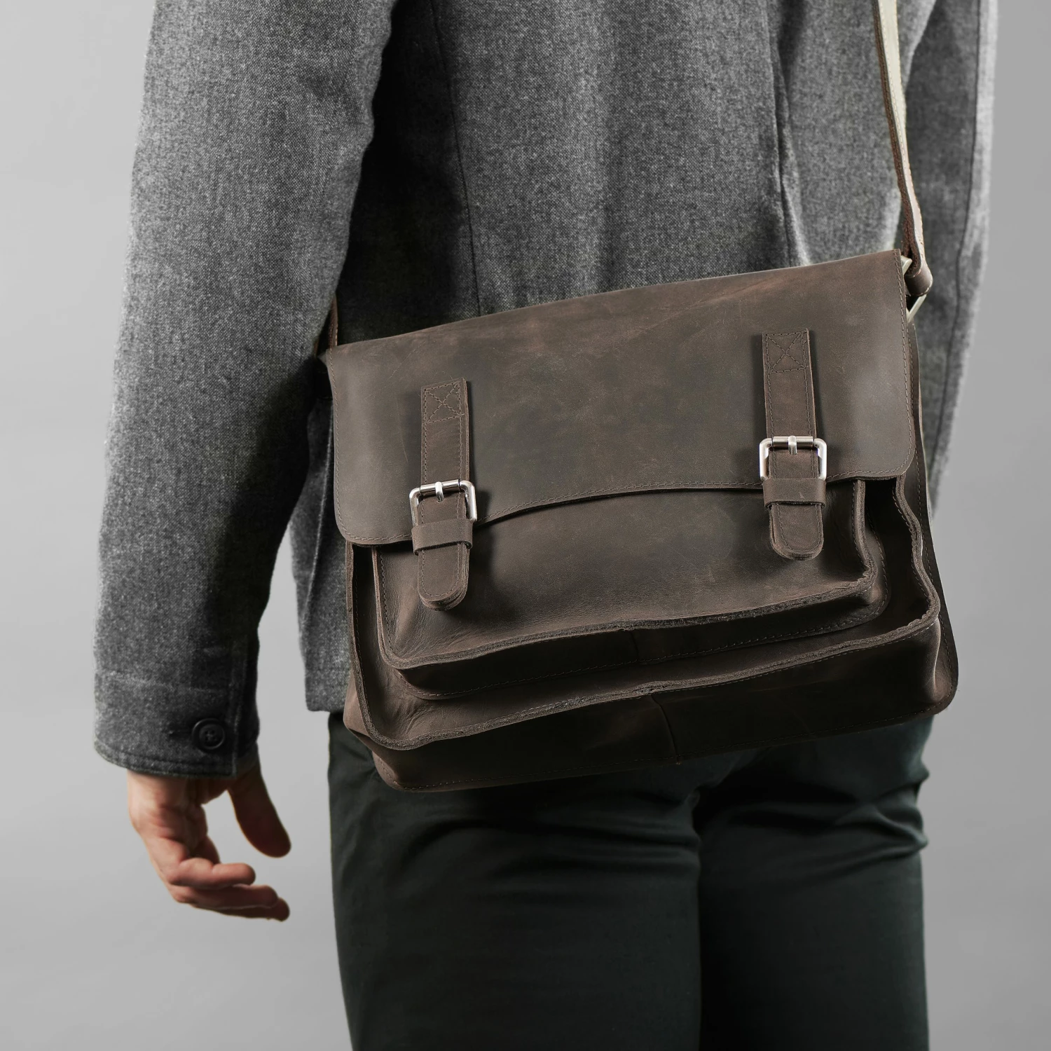 Discount 🛒 Delton Bags Slick Brown Leather Briefcase 🥰 3 Discount 🛒 Delton Bags Slick Brown Leather Briefcase 🥰 - Image 3